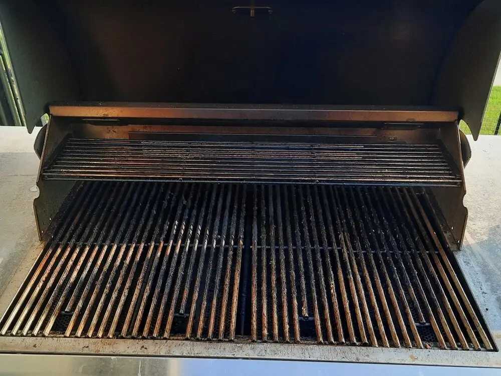 Blaze built-in before cleaning